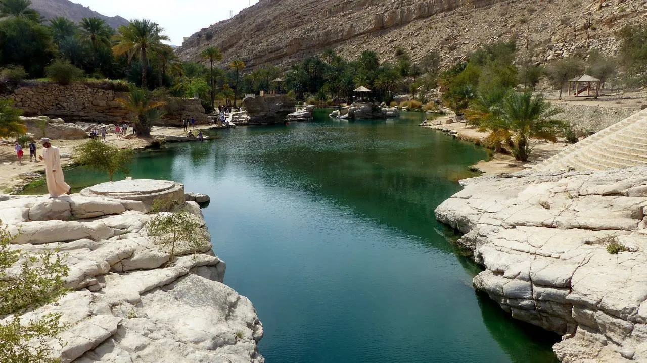 Wahiba Sands and Wadi Bani Khalid Adventure Tour