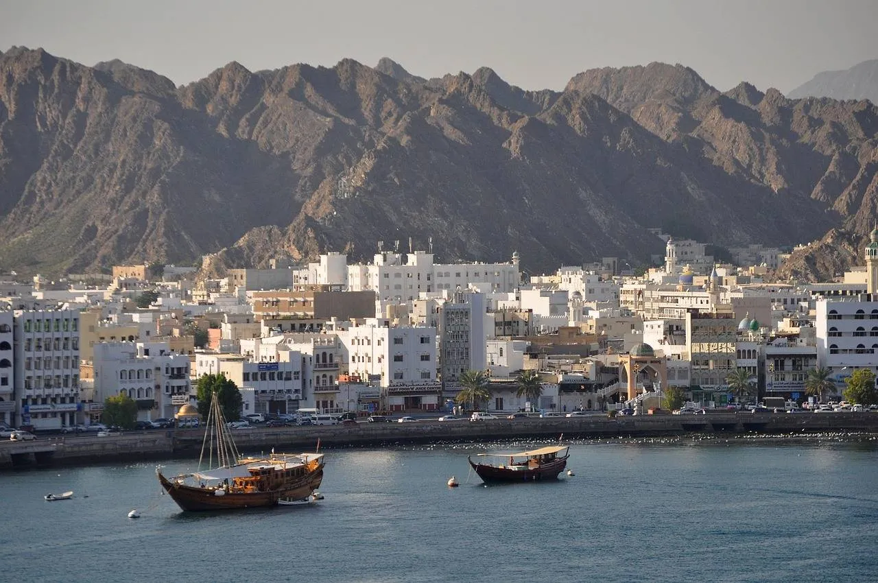 Full Day Muscat Tour: Explore Oman's Wonders