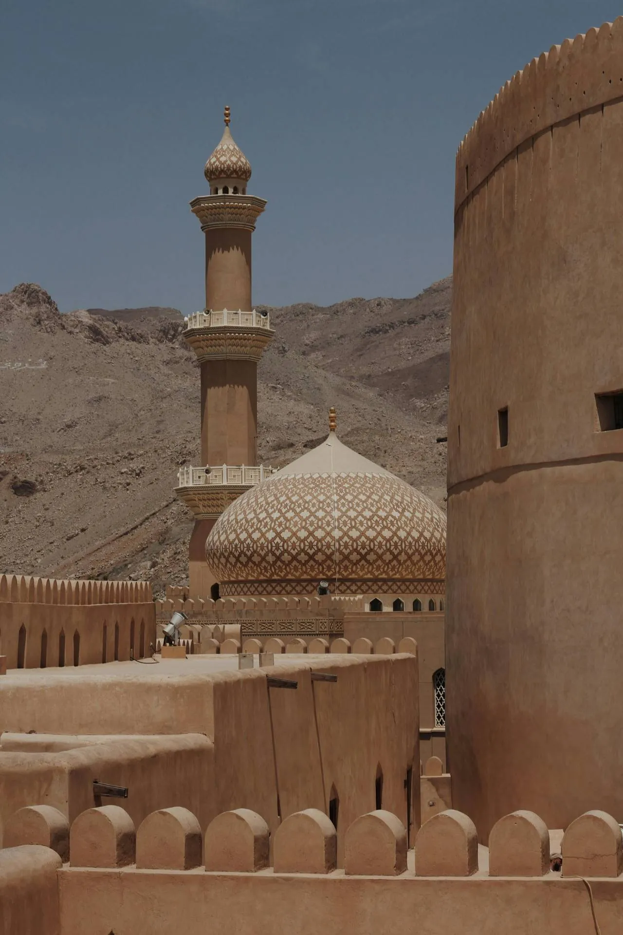 Group Holidays in Oman - Experience Adventure Together For 8 Days